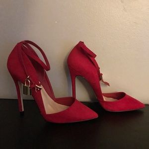 ShoeDazzle “Cynthia” style pump heels in red